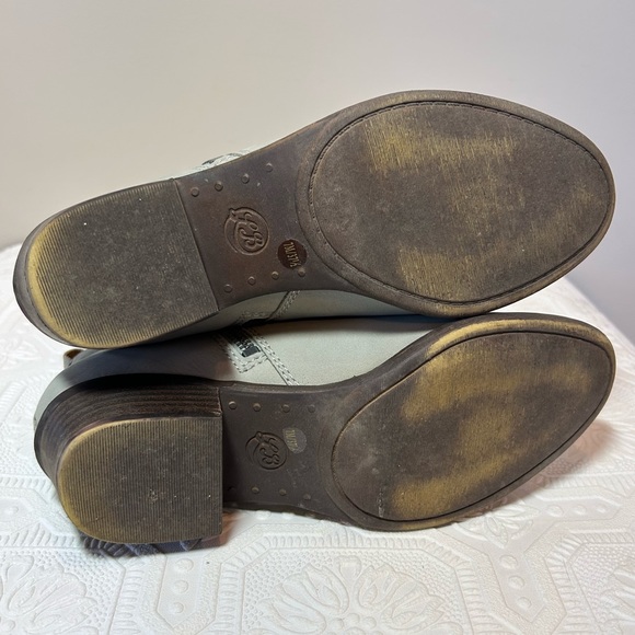 Lucky Brand Basel Bootie Sz 7 EUC - Picture 9 of 12